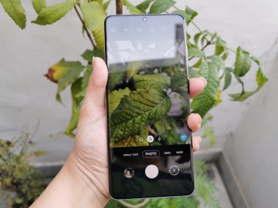 Samsung releases Galaxy S20 update to fix camera issues | Samsung releases Galaxy S20 update to fix camera issues