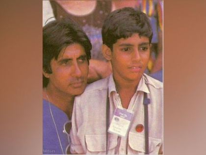 Amitabh Bachchan remembers son Abhishek's first autograph | Amitabh Bachchan remembers son Abhishek's first autograph