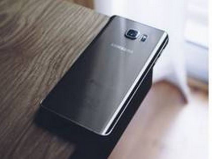 Samsung's upcoming phone models may copy iPhone 12 Pro Max sensor-shift camera feature | Samsung's upcoming phone models may copy iPhone 12 Pro Max sensor-shift camera feature