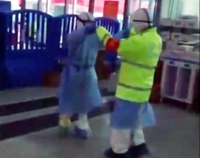 Videos of Chinese nurse, policeman dancing goes viral | Videos of Chinese nurse, policeman dancing goes viral Videos of Chinese nurse, policeman dancing goes viral | Videos of Chinese nurse, policeman dancing goes viral