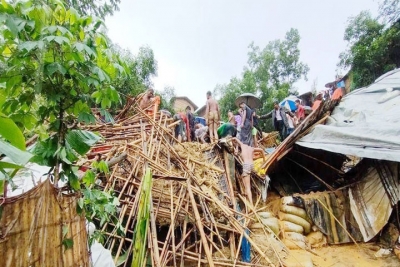 6 Rohingya refugees killed in flood, landslides in Bangladesh | 6 Rohingya refugees killed in flood, landslides in Bangladesh