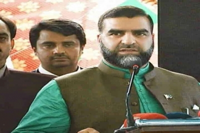 Hurriyat leader Altaf Bhat booked for fraud in Pakistan running into hundreds of crores | Hurriyat leader Altaf Bhat booked for fraud in Pakistan running into hundreds of crores