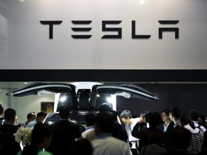 Tesla directors to return $735 mn to company as they 'overpaid themselves' | Tesla directors to return $735 mn to company as they 'overpaid themselves' Tesla directors to return $735 mn to company as they 'overpaid themselves' | Tesla directors to return $735 mn to company as they 'overpaid themselves'
