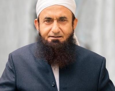 Pak Tableeghi Jamaat preacher slammed for attending gangster's memorial service | Pak Tableeghi Jamaat preacher slammed for attending gangster's memorial service