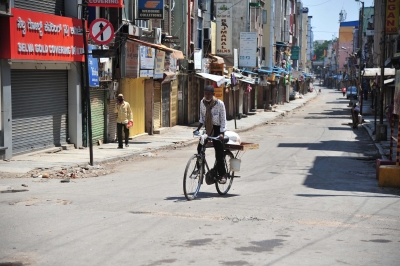 Chariot enthusiasts held for lockdown violation in K'taka | Chariot enthusiasts held for lockdown violation in K'taka