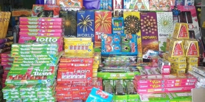 Sale of only 'green crackers' allowed in Jammu & Srinagar | Sale of only 'green crackers' allowed in Jammu & Srinagar Sale of only 'green crackers' allowed in Jammu & Srinagar | Sale of only 'green crackers' allowed in Jammu & Srinagar