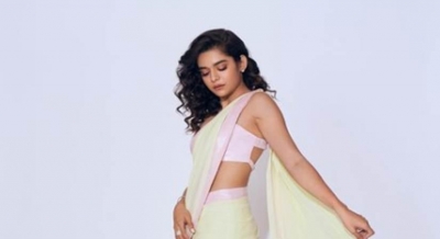 Find a good balance of natural ingredients and products that suit your skin, says actress Mithila Palkar | Find a good balance of natural ingredients and products that suit your skin, says actress Mithila Palkar