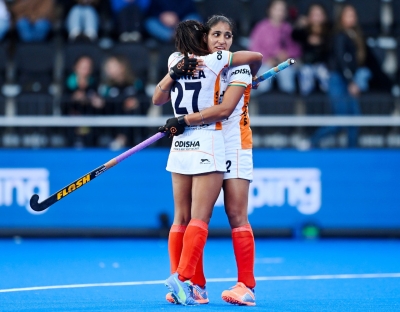 Women's World Cup: India lose to New Zealand but keep quarterfinal hopes alive | Women's World Cup: India lose to New Zealand but keep quarterfinal hopes alive