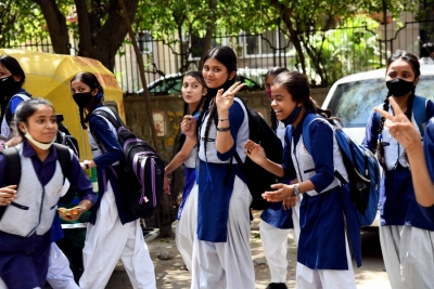 MP sizzles at 44-degree Celsius, school hours reduced in Bhopal | MP sizzles at 44-degree Celsius, school hours reduced in Bhopal