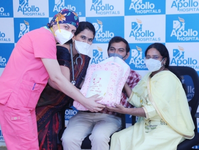 COVID positive woman on ventilator delivers healthy baby in Hyderabad | COVID positive woman on ventilator delivers healthy baby in Hyderabad COVID positive woman on ventilator delivers healthy baby in Hyderabad | COVID positive woman on ventilator delivers healthy baby in Hyderabad