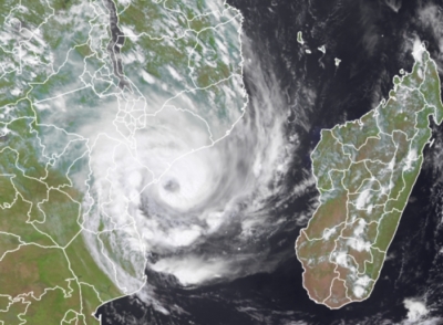 Tropical storm Eloise makes landfall in Mozambique | Tropical storm Eloise makes landfall in Mozambique