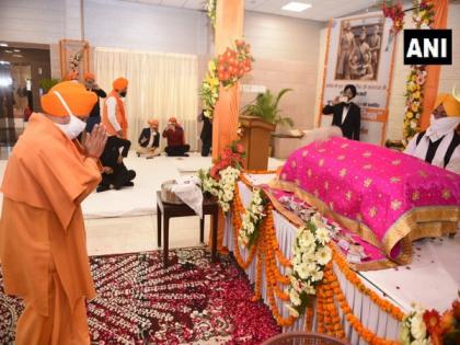 UP CM observes Sahibzada Day, remembers martyrdom of Guru Gobind Singh's sons | UP CM observes Sahibzada Day, remembers martyrdom of Guru Gobind Singh's sons