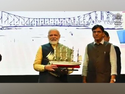 PM Modi urges people to participate in e-auction of mementos received by him | PM Modi urges people to participate in e-auction of mementos received by him