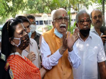 BJP leader urges PM Modi to confer Bharat Ratna on LK Advani | BJP leader urges PM Modi to confer Bharat Ratna on LK Advani BJP leader urges PM Modi to confer Bharat Ratna on LK Advani | BJP leader urges PM Modi to confer Bharat Ratna on LK Advani