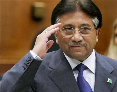 Gen Qamar Bajwa visits ailing Musharraf in Dubai | Gen Qamar Bajwa visits ailing Musharraf in Dubai
