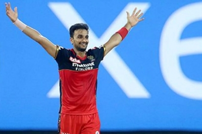 IPL 2021: A look at Harshal Patel's magnificent hat-trick in the 17th over | IPL 2021: A look at Harshal Patel's magnificent hat-trick in the 17th over