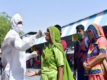 After a day's dip, India's daily COVID-19 cases again breach 3,000-mark | After a day's dip, India's daily COVID-19 cases again breach 3,000-mark After a day's dip, India's daily COVID-19 cases again breach 3,000-mark | After a day's dip, India's daily COVID-19 cases again breach 3,000-mark