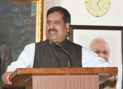 How has economy failed when hotels are full: Union Minister | How has economy failed when hotels are full: Union Minister How has economy failed when hotels are full: Union Minister | How has economy failed when hotels are full: Union Minister