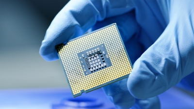 China's semiconductor output dips 17% in July amid US threat | China's semiconductor output dips 17% in July amid US threat