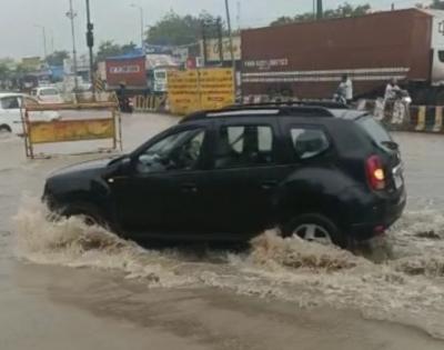 Gurugram: Heavy rain leads to waterlogging in several areas | Gurugram: Heavy rain leads to waterlogging in several areas