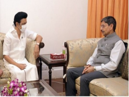 Tamil Nadu rains: CM MK Stalin meets Governor RN Ravi to discuss situation | Tamil Nadu rains: CM MK Stalin meets Governor RN Ravi to discuss situation