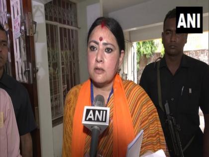 Asansol by-poll: Agnimitra Paul alleges stone-pelting at her convoy, attack on security | Asansol by-poll: Agnimitra Paul alleges stone-pelting at her convoy, attack on security