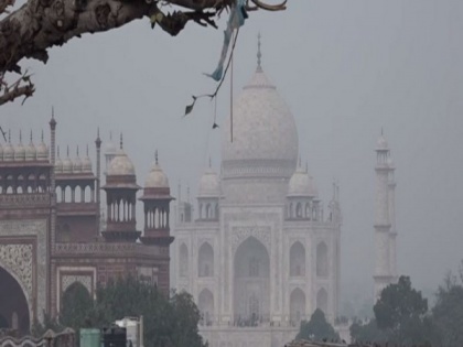 Footfall to Taj Mahal dropped by 76 pc in 2020 due to COVID-19 situation | Footfall to Taj Mahal dropped by 76 pc in 2020 due to COVID-19 situation