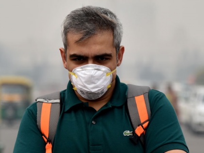 Air pollution slightly less in Delhi, but concerns persist | Air pollution slightly less in Delhi, but concerns persist