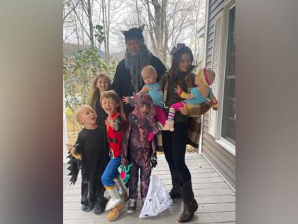Alec Baldwin and family celebrate Halloween days after on-set 'Rust' shooting | Alec Baldwin and family celebrate Halloween days after on-set 'Rust' shooting
