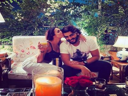 Arjun Kapoor, Malaika Arora soak in the beach sun in Maldives | Arjun Kapoor, Malaika Arora soak in the beach sun in Maldives Arjun Kapoor, Malaika Arora soak in the beach sun in Maldives | Arjun Kapoor, Malaika Arora soak in the beach sun in Maldives