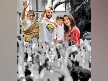 BMC removes containment zone poster from Amitabh Bachchan's bungalow 'Jalsa' | BMC removes containment zone poster from Amitabh Bachchan's bungalow 'Jalsa'