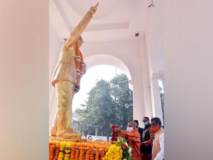 CM Yogi pays floral tribute to Dr BR Ambedkar on his death anniversary | CM Yogi pays floral tribute to Dr BR Ambedkar on his death anniversary CM Yogi pays floral tribute to Dr BR Ambedkar on his death anniversary | CM Yogi pays floral tribute to Dr BR Ambedkar on his death anniversary