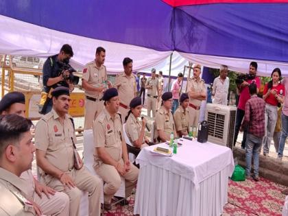 Jahangirpuri violence: Delhi police hold meeting with Peace committees | Jahangirpuri violence: Delhi police hold meeting with Peace committees