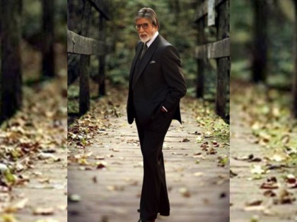 Amitabh Bachchan gets nostalgic as he completes 52 years in Bollywood | Amitabh Bachchan gets nostalgic as he completes 52 years in Bollywood