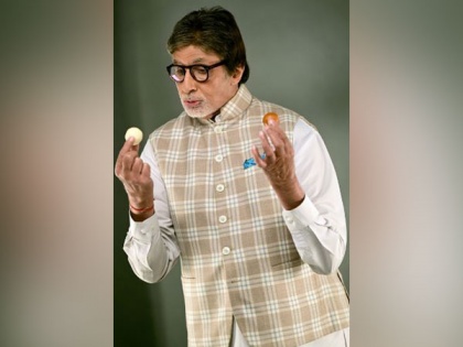 Amitabh Bachchan cracks joke about his 'torture' during latest shoot | Amitabh Bachchan cracks joke about his 'torture' during latest shoot