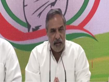 Govt pushing country towards bankruptcy, financial emergency: Congress | Govt pushing country towards bankruptcy, financial emergency: Congress