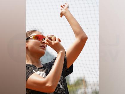 Anushka Sharma shares a glimpse of her intense cricket training session | Anushka Sharma shares a glimpse of her intense cricket training session Anushka Sharma shares a glimpse of her intense cricket training session | Anushka Sharma shares a glimpse of her intense cricket training session