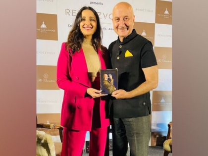 Anupam Kher thanks Parineeti Chopra for joining his book launch | Anupam Kher thanks Parineeti Chopra for joining his book launch