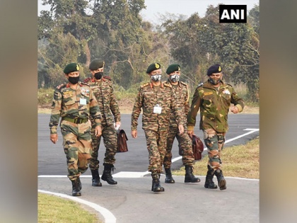 Army Chief Naravane dons new combat uniform during visit to Eastern Command area | Army Chief Naravane dons new combat uniform during visit to Eastern Command area