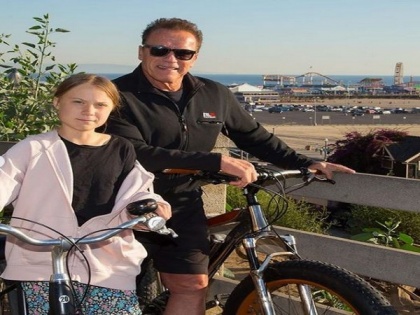 Greta Thunberg goes cycling with Arnold Schwarzenegger | Greta Thunberg goes cycling with Arnold Schwarzenegger