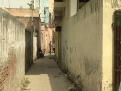 UP's Jalalpur village witnesses 18 deaths in 14 days, residents accuse administration of negligence | UP's Jalalpur village witnesses 18 deaths in 14 days, residents accuse administration of negligence