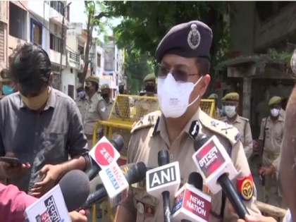 COVID-19 cases in Lucknow's Sadar area increasing, locals behaving 'irresponsibly', violating lockdown: Joint Commissioner Arora | COVID-19 cases in Lucknow's Sadar area increasing, locals behaving 'irresponsibly', violating lockdown: Joint Commissioner Arora