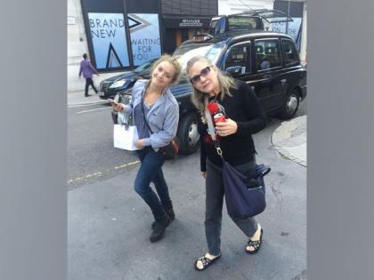 Billie Lourd, Mark Hamill remember Carrie Fisher on her death anniversary | Billie Lourd, Mark Hamill remember Carrie Fisher on her death anniversary Billie Lourd, Mark Hamill remember Carrie Fisher on her death anniversary | Billie Lourd, Mark Hamill remember Carrie Fisher on her death anniversary
