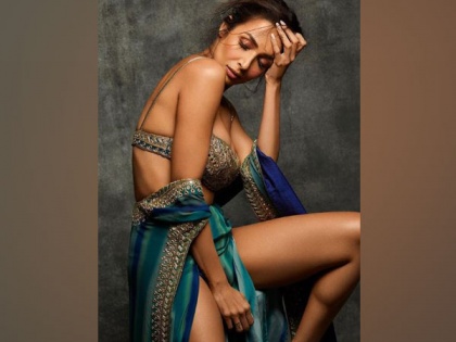Malaika Arora shares sultry pictures in Arpita Mehta's couture | Malaika Arora shares sultry pictures in Arpita Mehta's couture