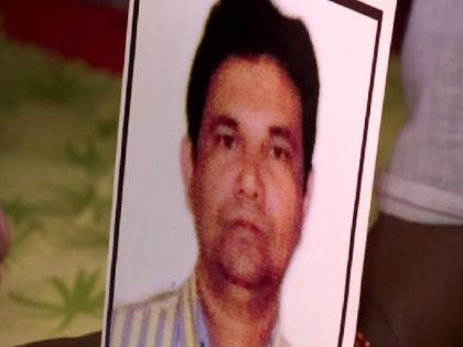 Octogenarian father in Kolkata awaits son's release from detention centre in Assam | Octogenarian father in Kolkata awaits son's release from detention centre in Assam Octogenarian father in Kolkata awaits son's release from detention centre in Assam | Octogenarian father in Kolkata awaits son's release from detention centre in Assam