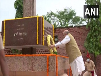 Amit Shah pays tributes to freedom fighters at Cellular Jail in Andaman and Nicobar Islands | Amit Shah pays tributes to freedom fighters at Cellular Jail in Andaman and Nicobar Islands