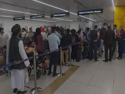 106 Afghan nationals left from Delhi to Kabul via Iran for first time after Taliban takeover | 106 Afghan nationals left from Delhi to Kabul via Iran for first time after Taliban takeover