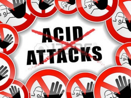 Woman throws acid on ex-boyfriend in Andhra's Kurnool after he ties knot with other | Woman throws acid on ex-boyfriend in Andhra's Kurnool after he ties knot with other
