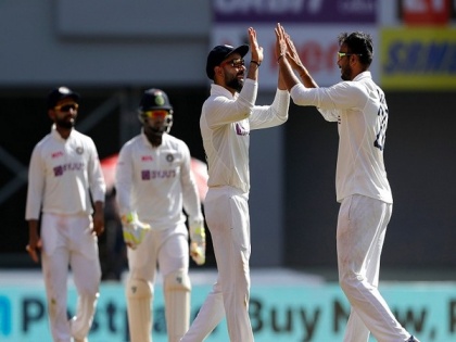 Ind vs Eng, 4th Test: Hosts 'completely' out skilled visitors, admits Vaughan | Ind vs Eng, 4th Test: Hosts 'completely' out skilled visitors, admits Vaughan