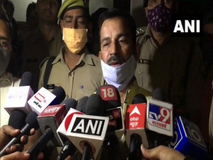 UP CM announces ex-gratia for kin of Head Constable killed in Chhattisgarh Naxal attack | UP CM announces ex-gratia for kin of Head Constable killed in Chhattisgarh Naxal attack